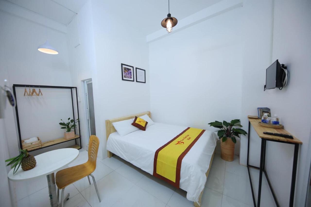 Hotel Van Thai Binh Tra Vinh ภายนอก รูปภาพ